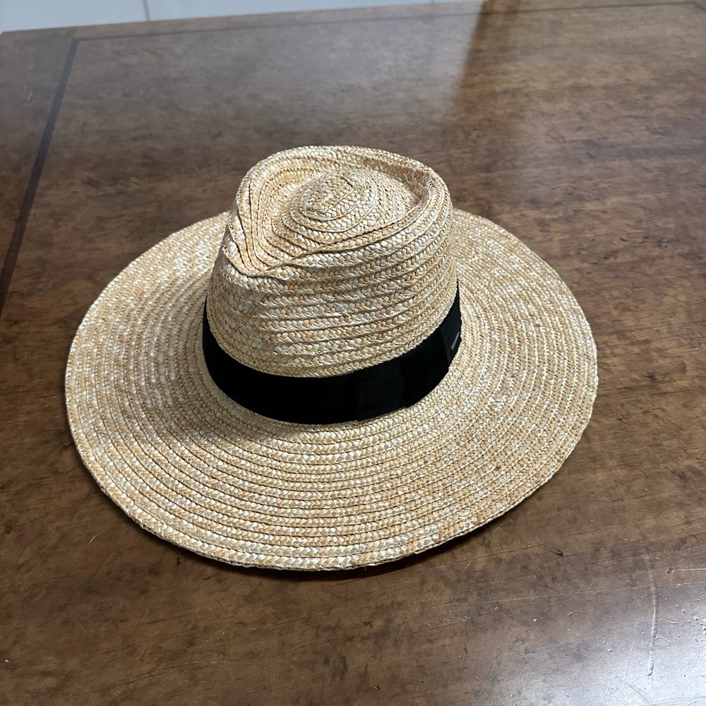 Brixton straw hat, size small. Worn once.